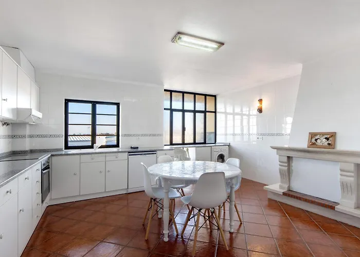 Apartament Holidays *